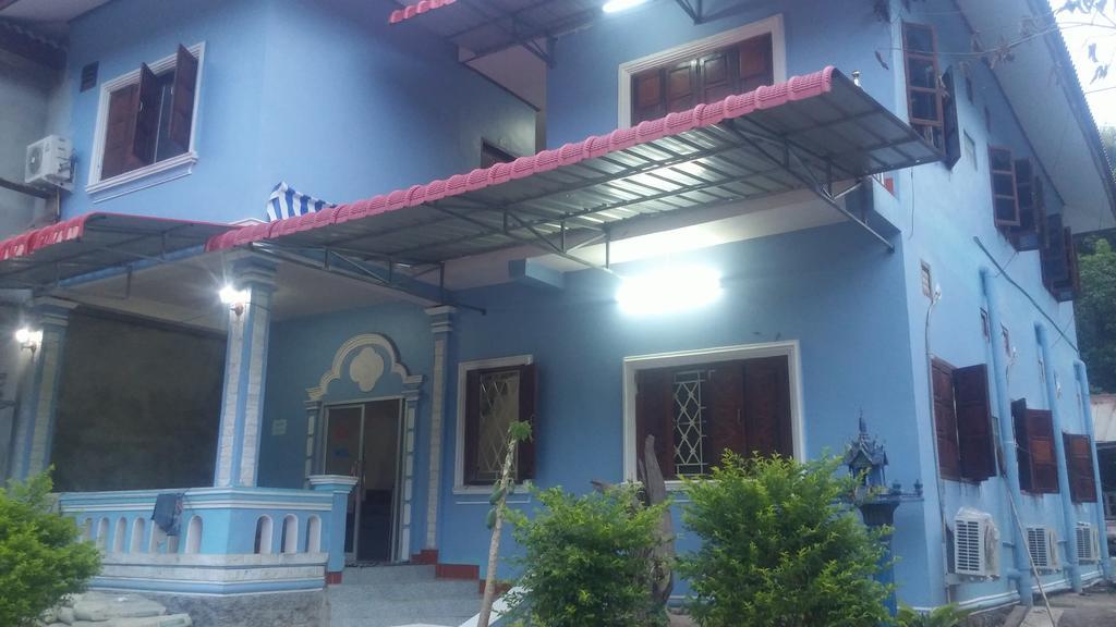 Phonephithak Guesthouse Muang Pakbèng Buitenkant foto