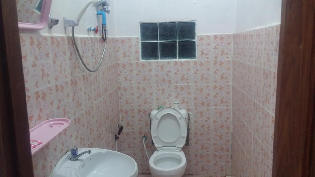 Phonephithak Guesthouse Muang Pakbèng Buitenkant foto