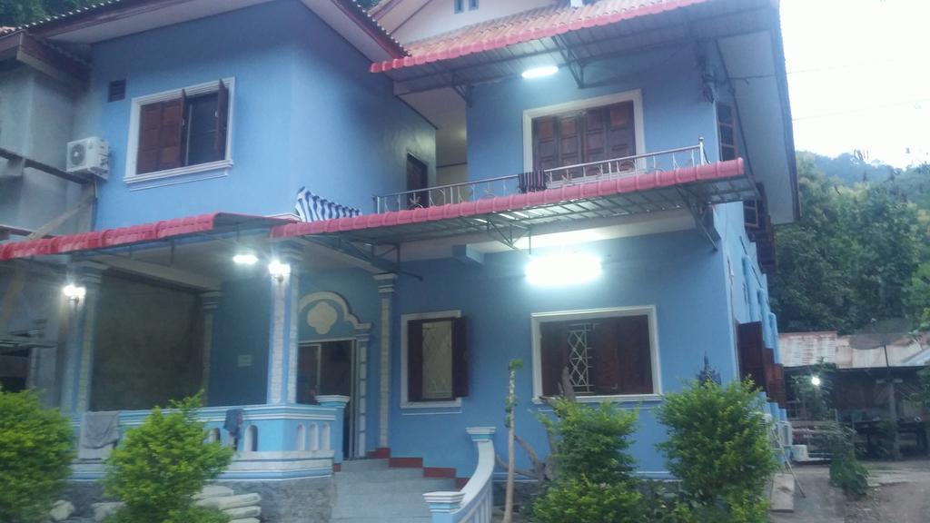 Phonephithak Guesthouse Muang Pakbèng Buitenkant foto