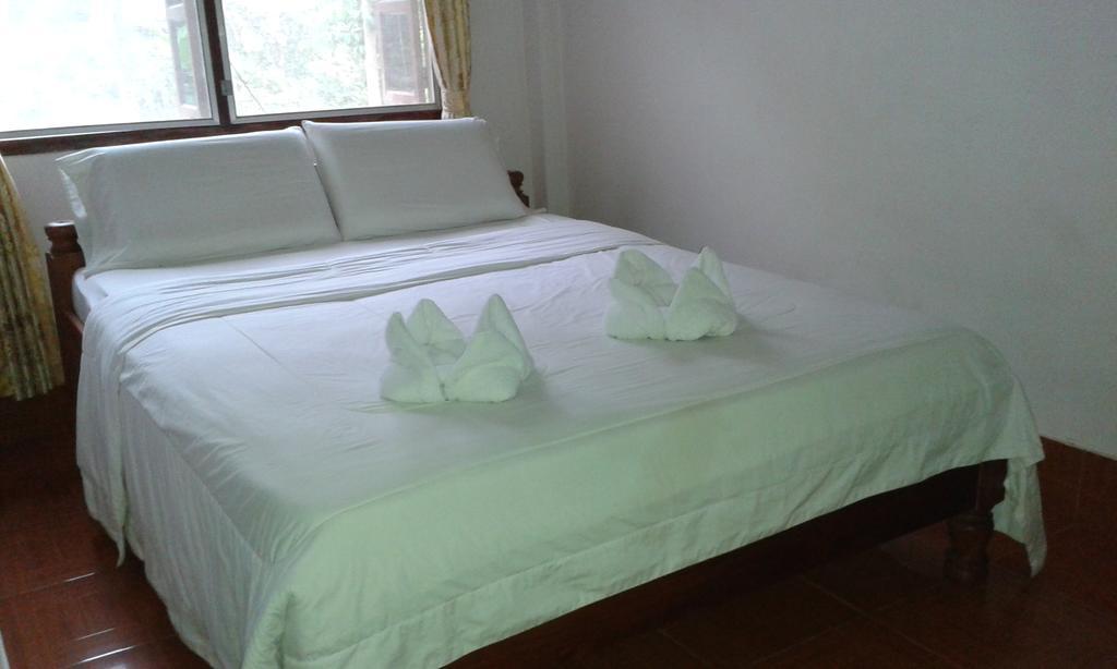 Phonephithak Guesthouse Muang Pakbèng Buitenkant foto