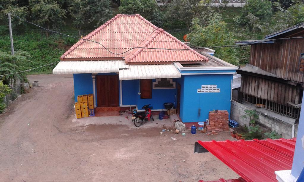 Phonephithak Guesthouse Muang Pakbèng Buitenkant foto